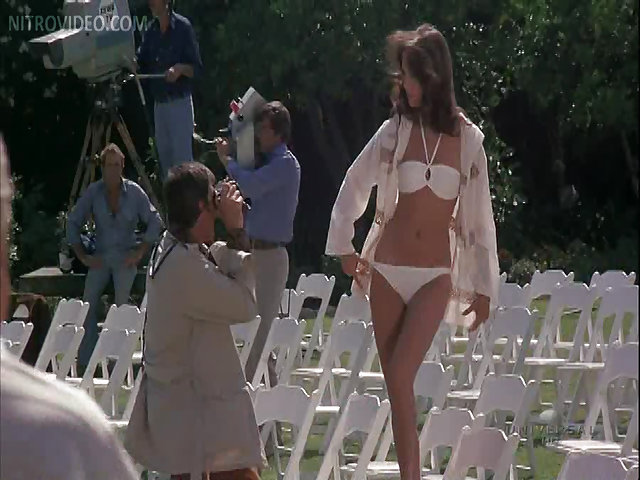 Jaclyn Smith nude or sexy in Charlie's Angels: Night of the Strangler ...