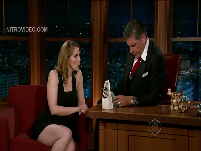 Anna Chlumsky nude or sexy in The Late Late Show with Craig Ferguson (May 2...
