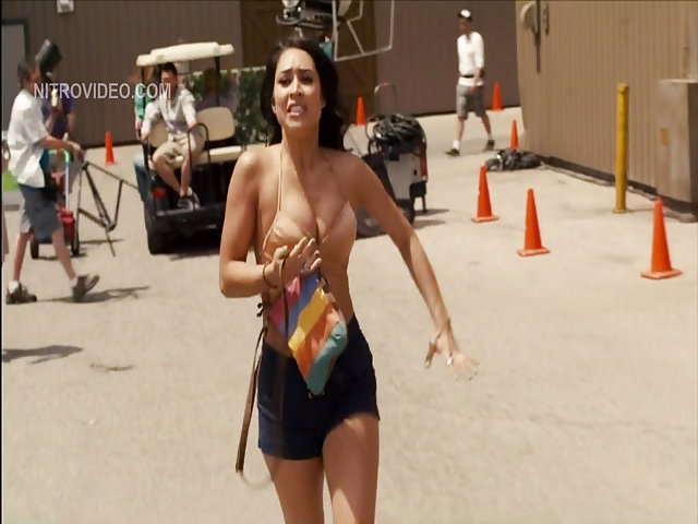 Cassie Steele nude or sexy in The L.A. Complex: The Contract HD - Video Cli...